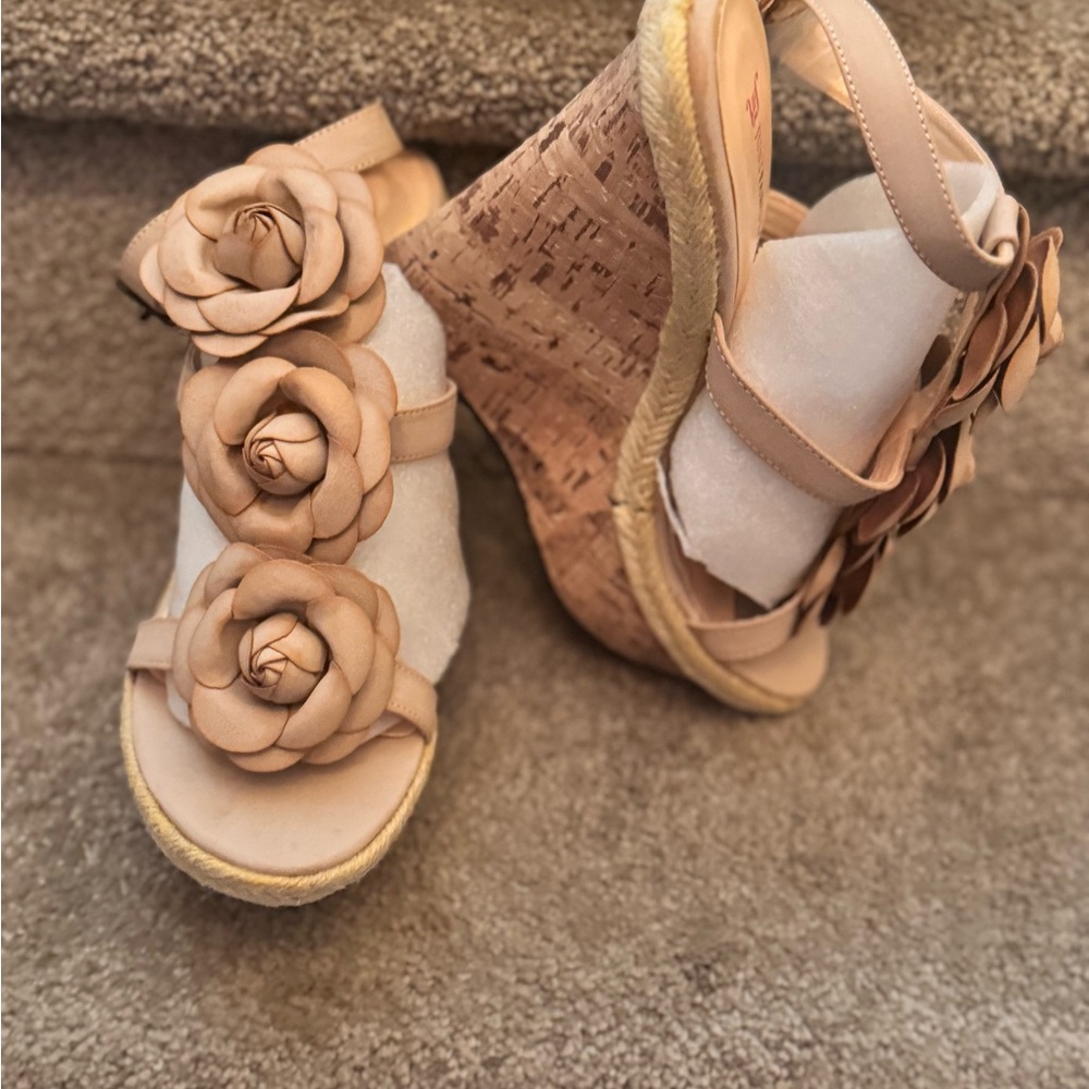 JustFab Tan Floral Sandals with Ankle Strap